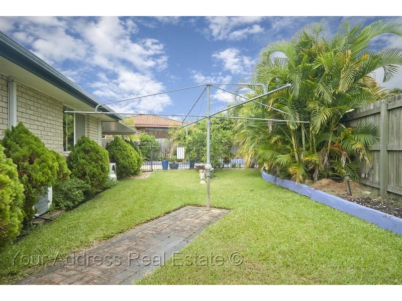 76 Solandra Circuit, Regents Park QLD 4118