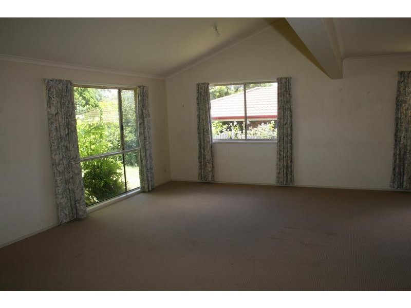 6 Cocas Street, Regents Park QLD 4118