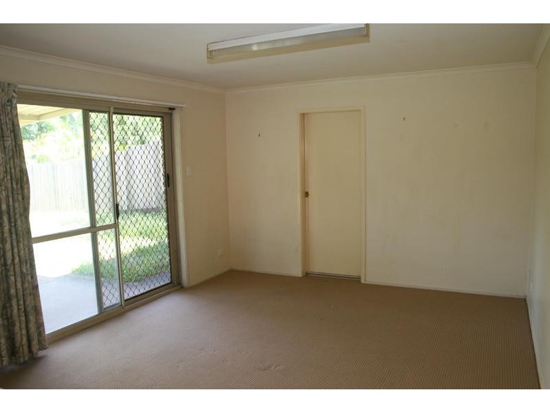6 Cocas Street, Regents Park QLD 4118