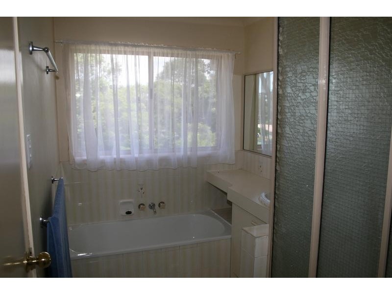 6 Cocas Street, Regents Park QLD 4118