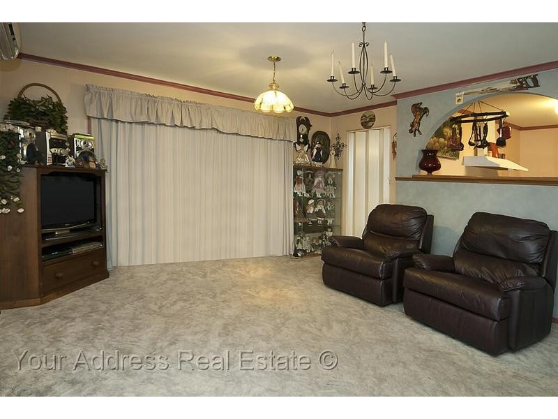 38 Centaurus Crescent, Regents Park QLD 4118