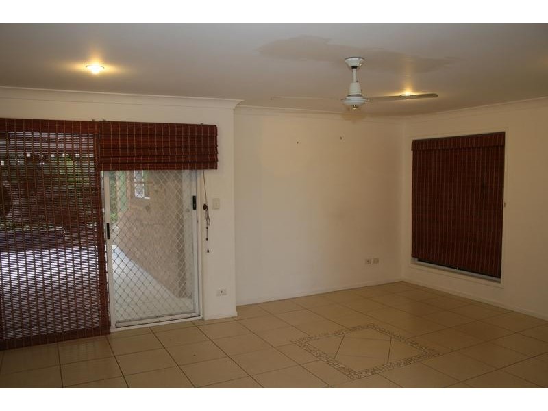 193 Vansittart Road, Regents Park QLD 4118