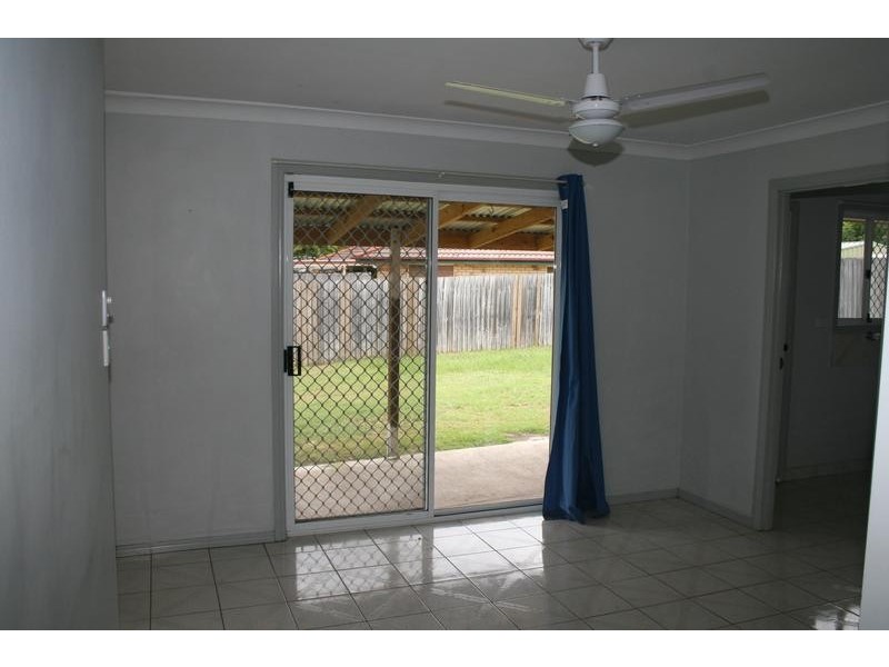 25 Indica Crescent, Regents Park QLD 4118