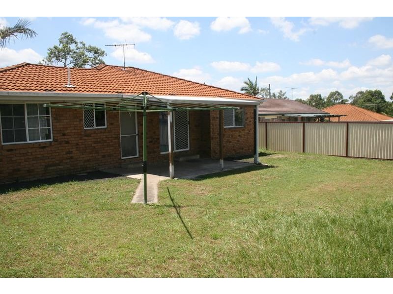 25 Indica Crescent, Regents Park QLD 4118