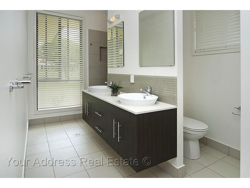 16 Cooingie View Road, Logan Village QLD 4207
