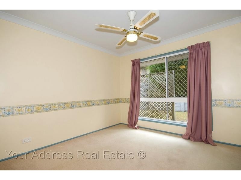7 Calluna Court, Regents Park QLD 4118