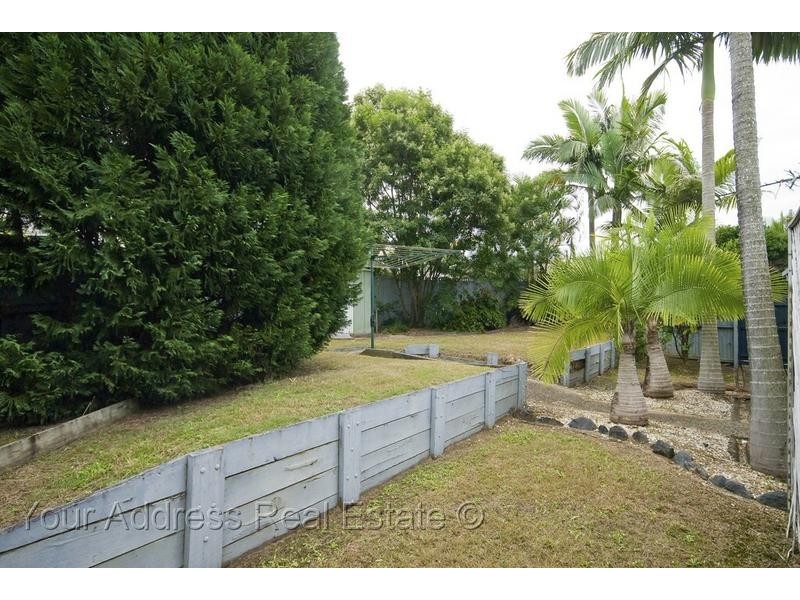 7 Calluna Court, Regents Park QLD 4118