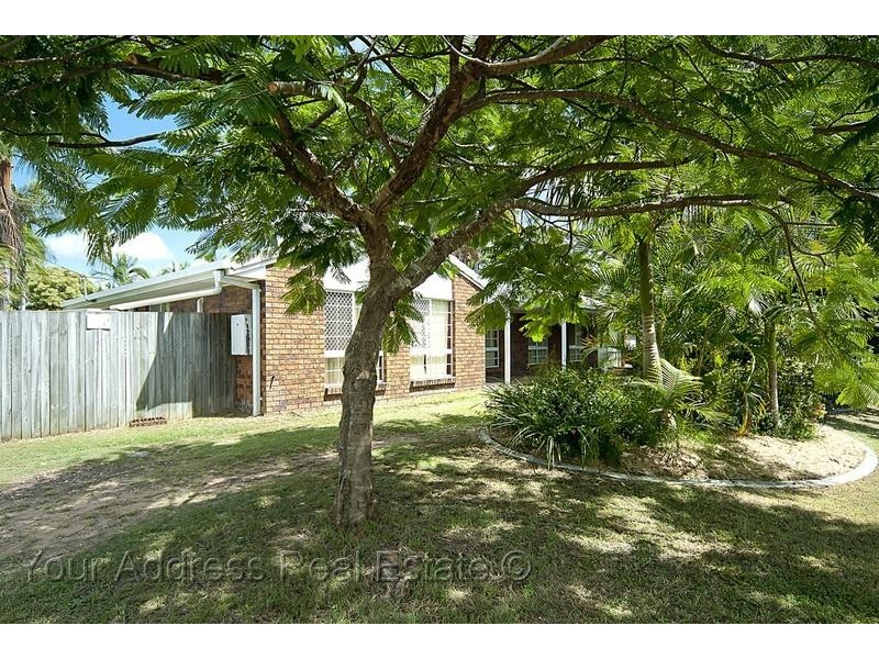 1 Westwood Drive, Hillcrest QLD 4118