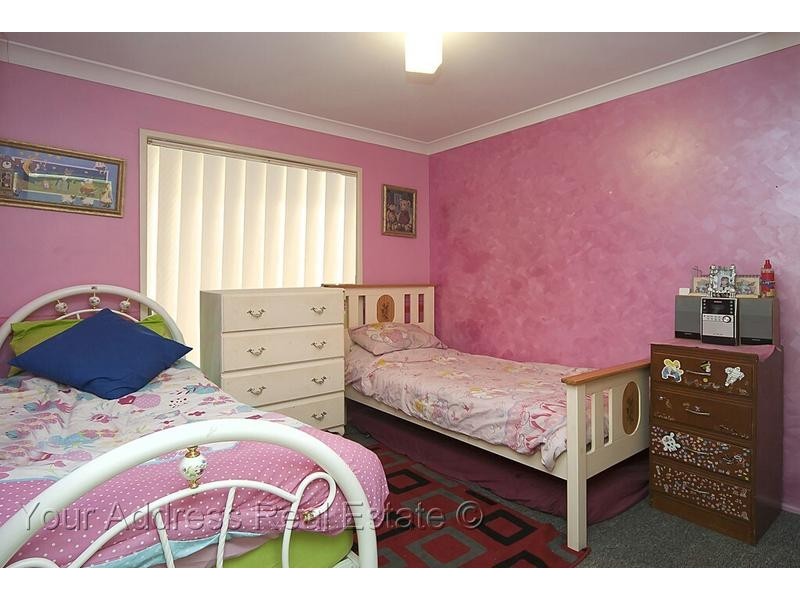 1 Westwood Drive, Hillcrest QLD 4118