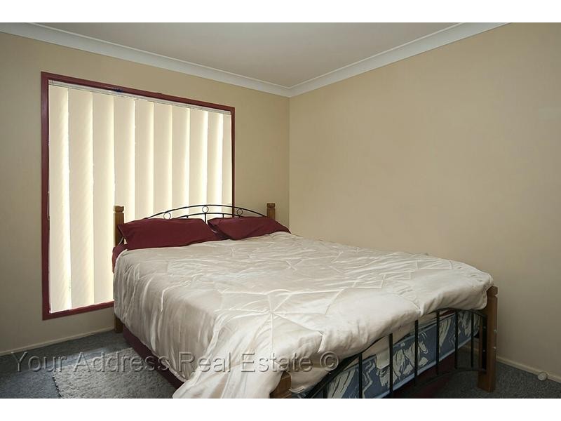 1 Westwood Drive, Hillcrest QLD 4118