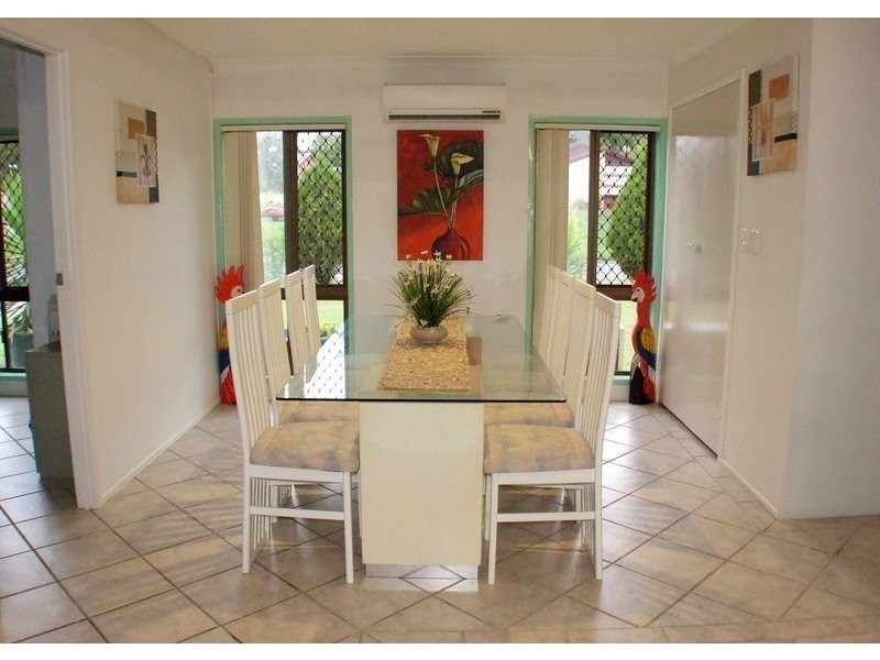 24 Antlia Street, Regents Park QLD 4118