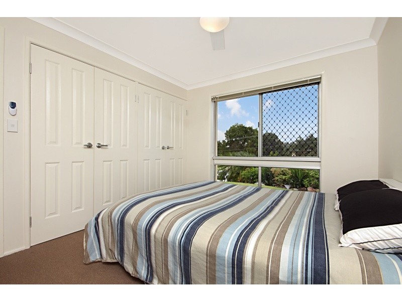 2 Dunblane Drive, Boronia Heights QLD 4124