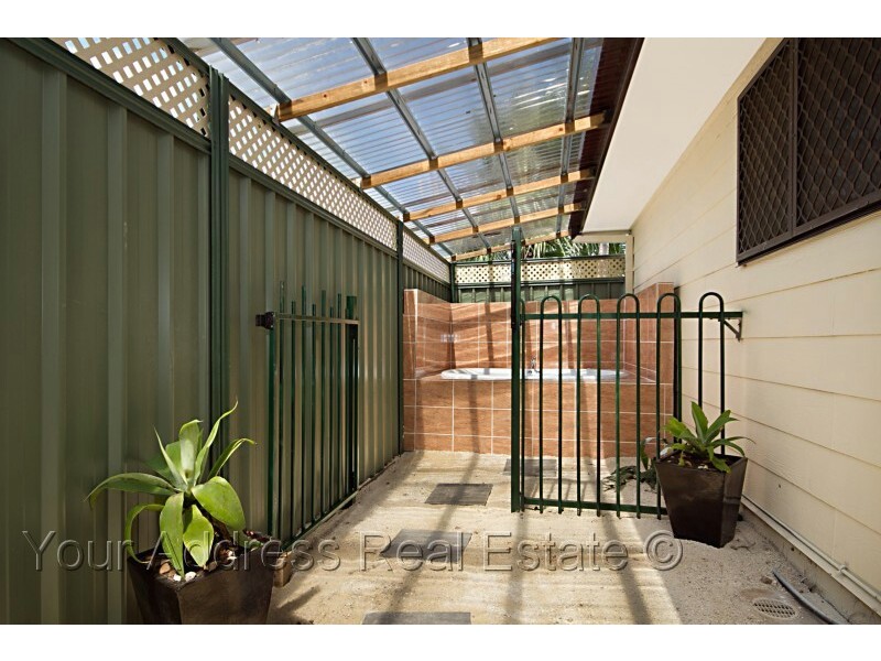 27 Serissa Street, Crestmead QLD 4132