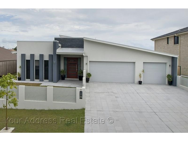 8 Denver Grove, Regents Park QLD 4118