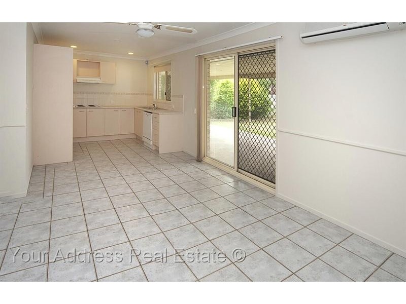 6 Cougers Court, Regents Park QLD 4118
