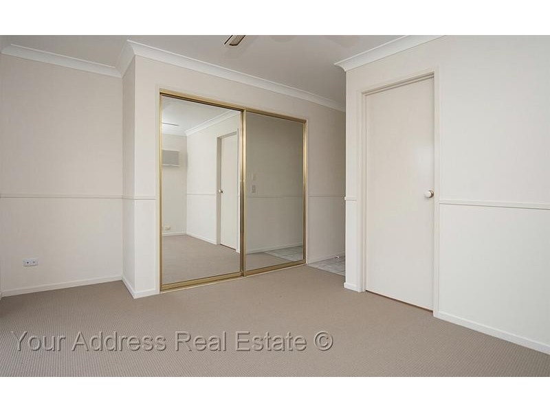 6 Cougers Court, Regents Park QLD 4118