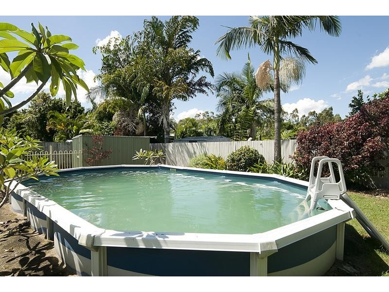 6 Cougers Court, Regents Park QLD 4118