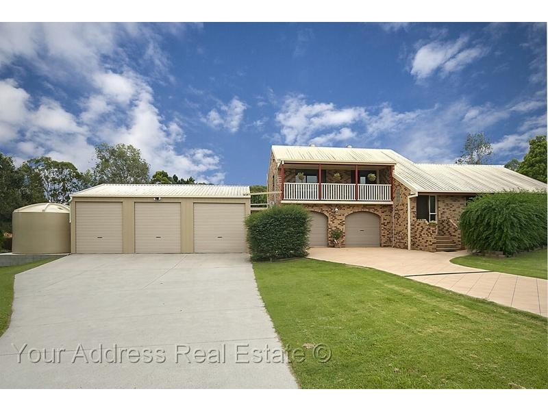 1 Ghostgum Court, Park Ridge QLD 4125