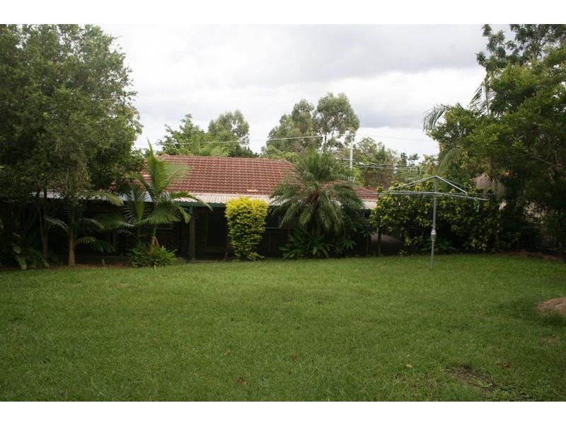 32 Dracon Street, Regents Park QLD 4118