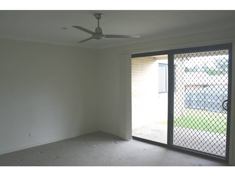 9 Zoe Place, Hillcrest QLD 4118