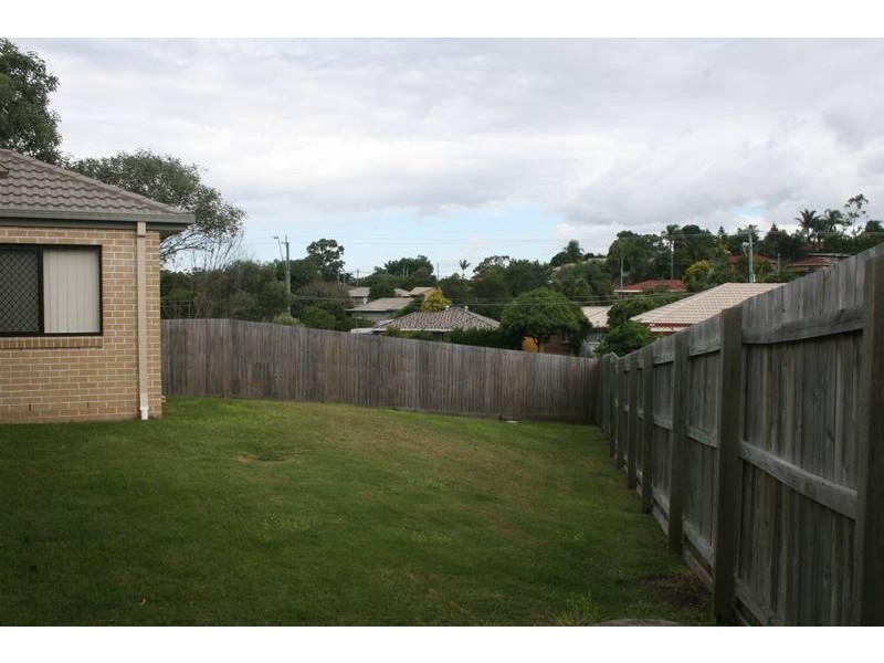 9 Zoe Place, Hillcrest QLD 4118