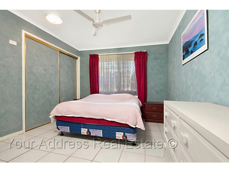 8 Bennett Drive, Regents Park QLD 4118