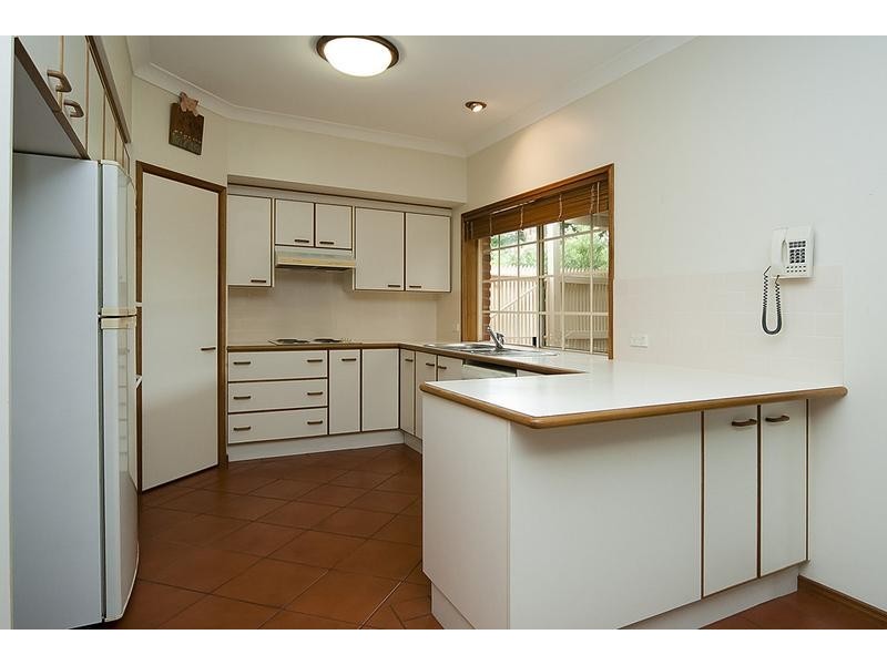 1 Folium Court, Regents Park QLD 4118