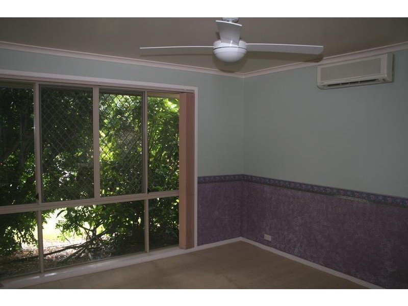 32 Gumview Close, Regents Park QLD 4118