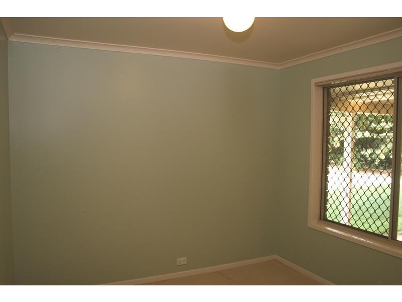 32 Gumview Close, Regents Park QLD 4118