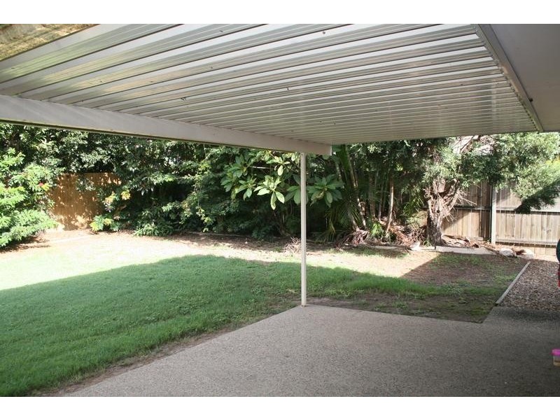 32 Gumview Close, Regents Park QLD 4118