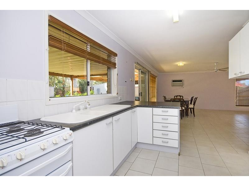 13 Calder Court, Crestmead QLD 4132