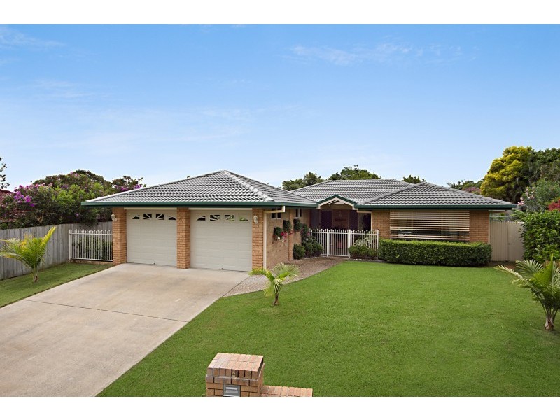 4 Fernhaven Court, Regents Park QLD 4118