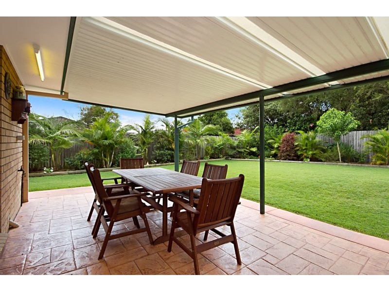 4 Fernhaven Court, Regents Park QLD 4118
