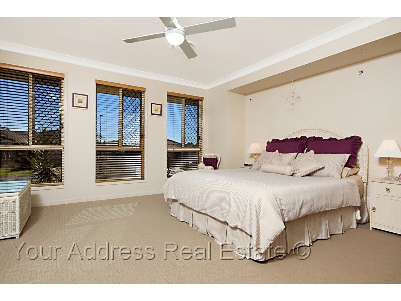 5 Cornell Close, Regents Park QLD 4118