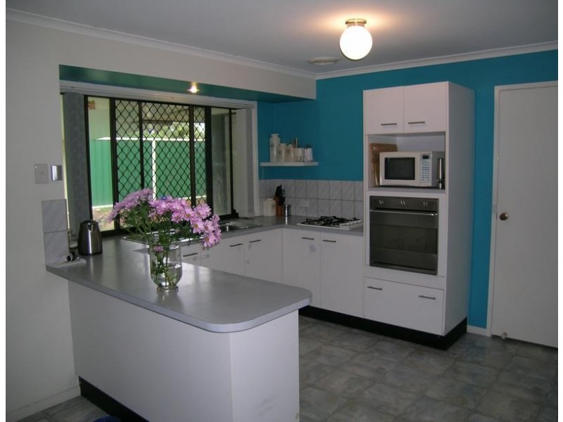 8 Eugene Street, Boronia Heights QLD 4124
