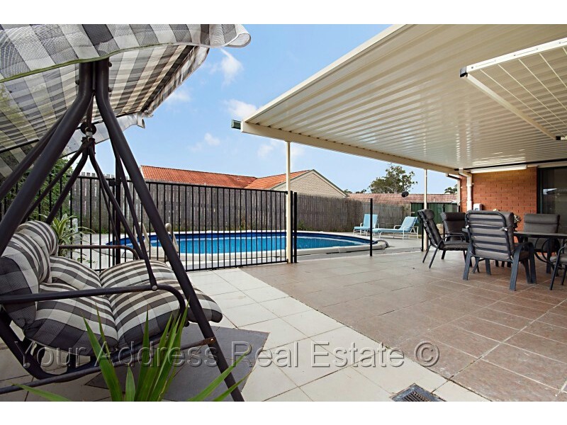 22 Paddies Crescent, Crestmead QLD 4132