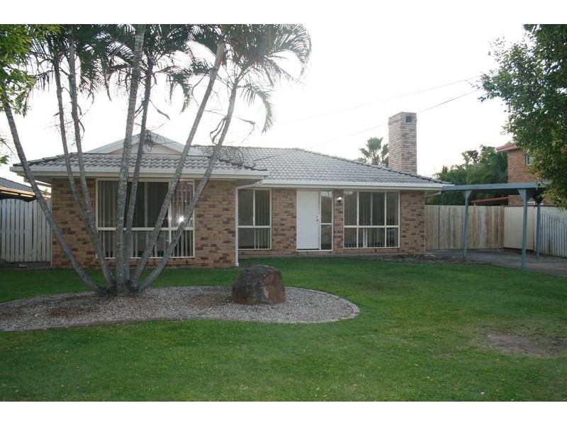 15 Winslow Court, Hillcrest QLD 4118