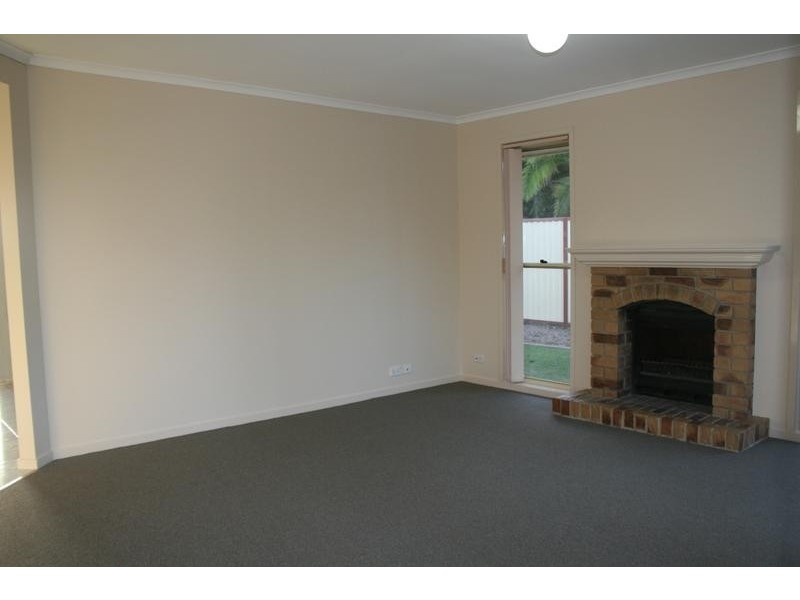 15 Winslow Court, Hillcrest QLD 4118