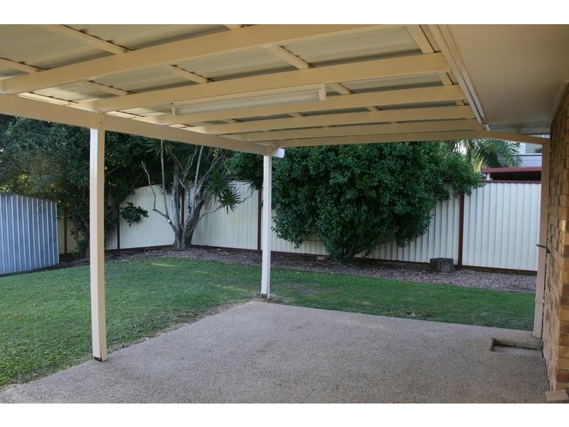 15 Winslow Court, Hillcrest QLD 4118