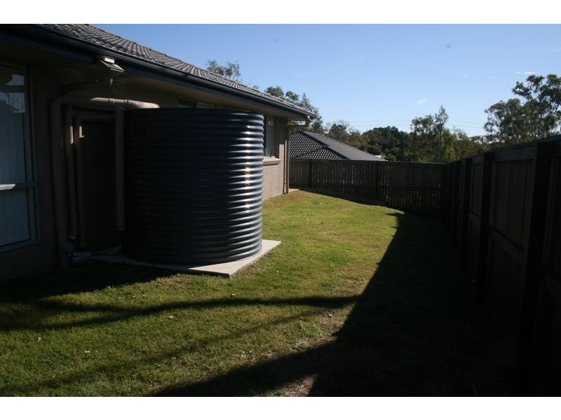32 Jeff Collins Drive, Bellbird Park QLD 4300