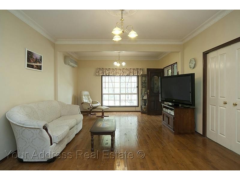 33 Michelle Drive, Cedar Grove QLD 4285