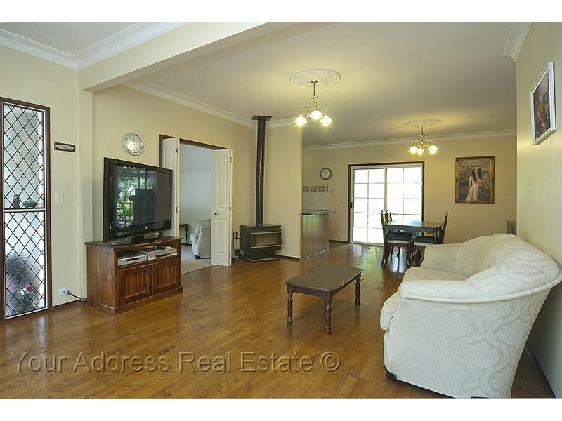 33 Michelle Drive, Cedar Grove QLD 4285