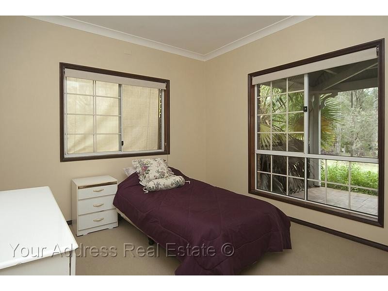 33 Michelle Drive, Cedar Grove QLD 4285