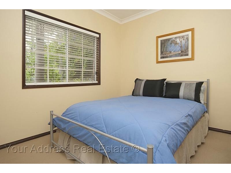 33 Michelle Drive, Cedar Grove QLD 4285