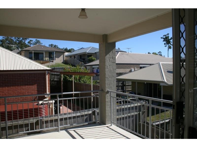 15 Riverside Crescent, Springfield Lakes QLD 4300