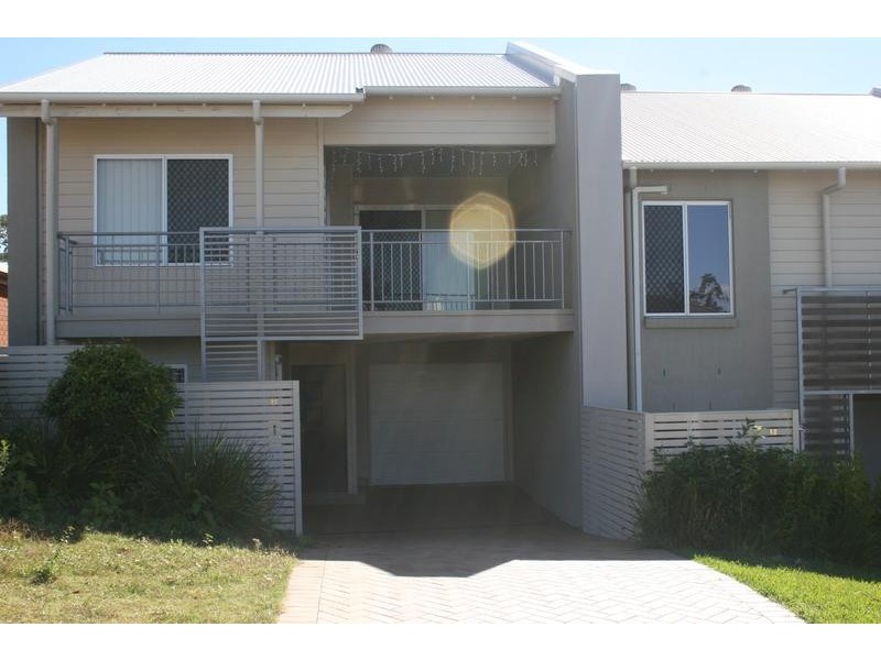 15 Riverside Crescent, Springfield Lakes QLD 4300