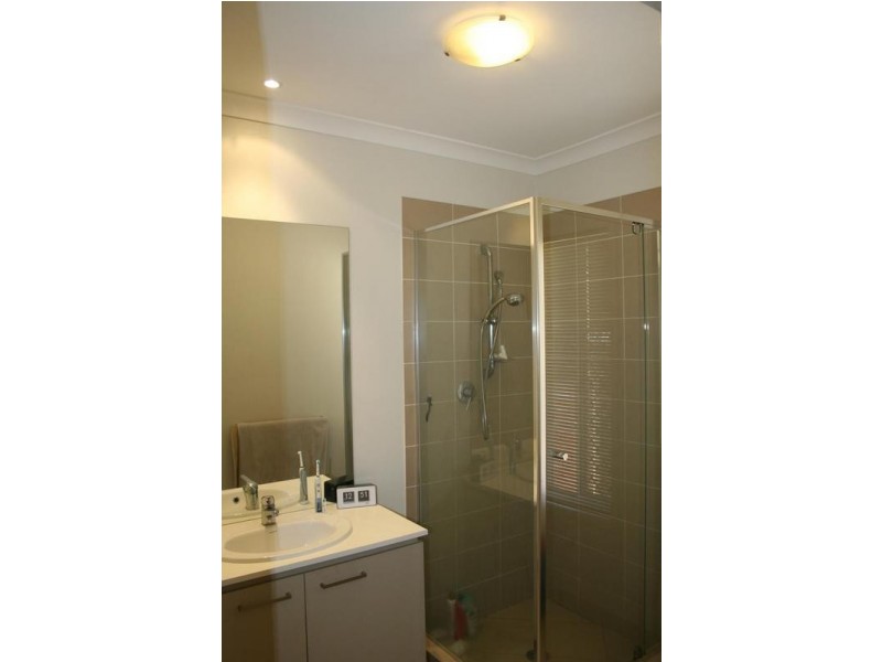15 Riverside Crescent, Springfield Lakes QLD 4300