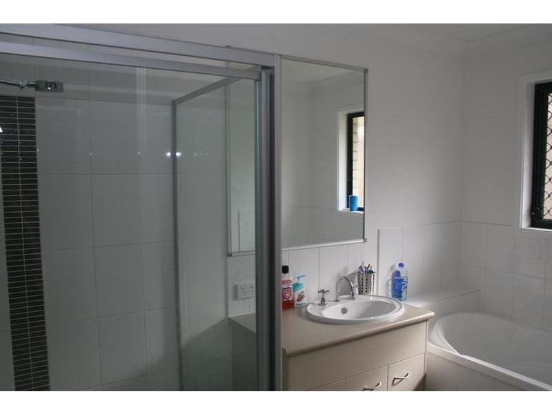 18 Fairweather Street, Berrinba QLD 4117