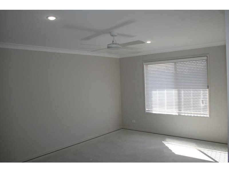 19 Barcombe Drive, Marsden QLD 4132