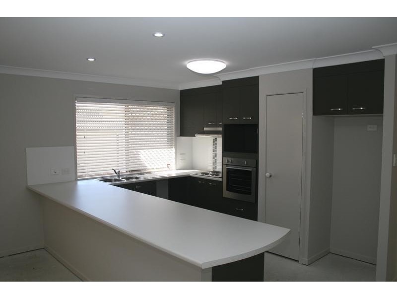19 Barcombe Drive, Marsden QLD 4132